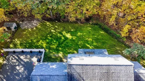 37 Geisser Lane Hampstead NH 03841