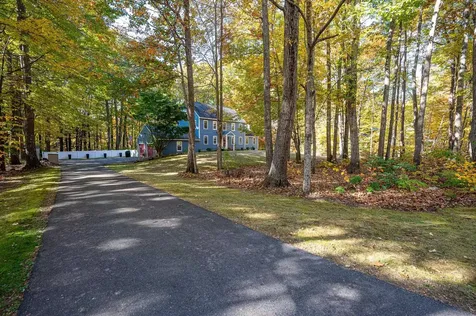 37 Geisser Lane Hampstead NH 03841