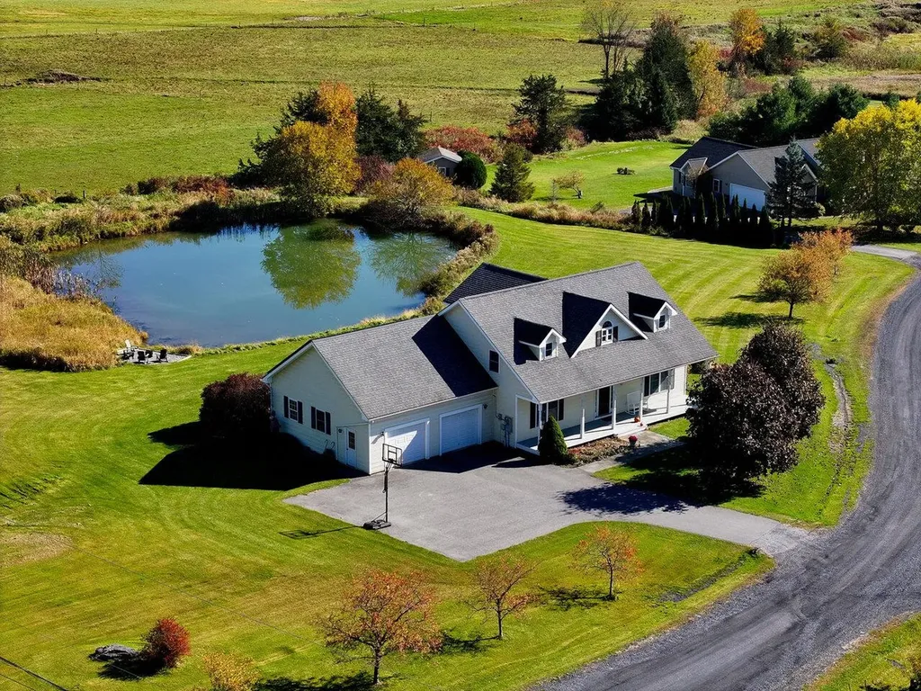 5 Elcy Lane Charlotte VT 05445