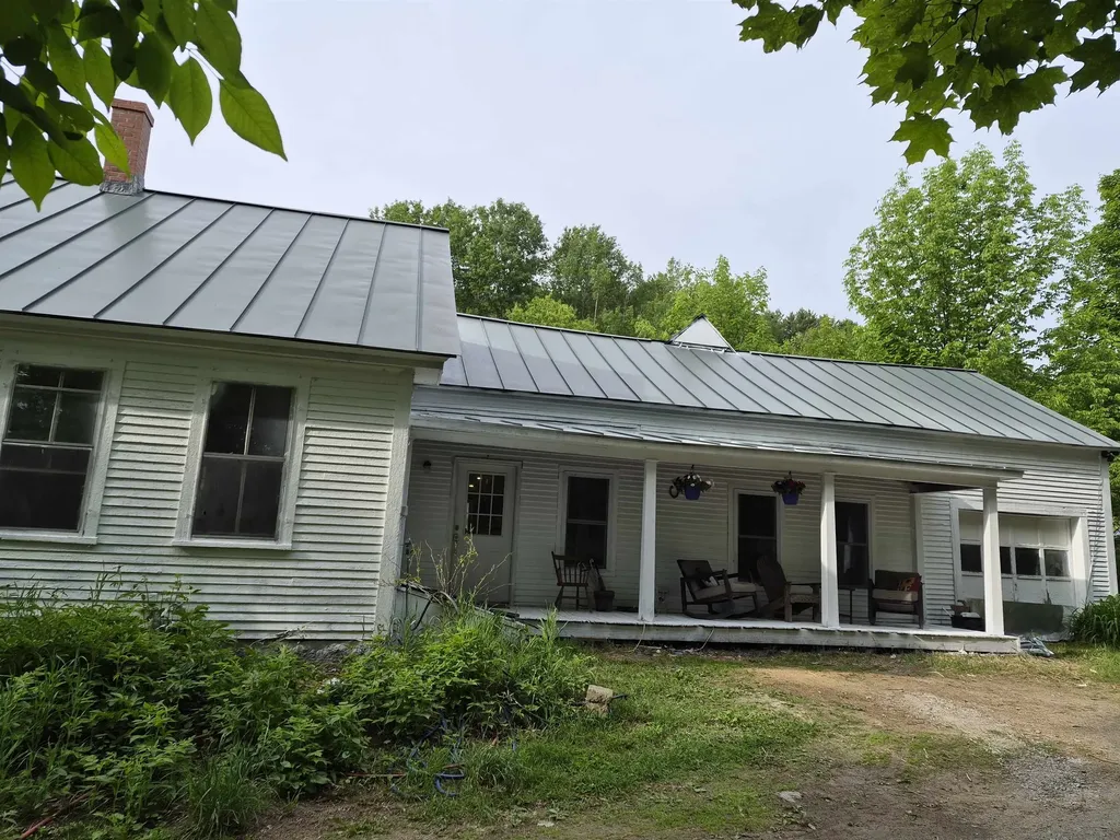 2402 Chelsea Road Corinth VT 05039