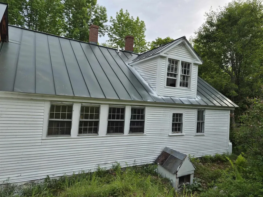 2402 Chelsea Road Corinth VT 05039