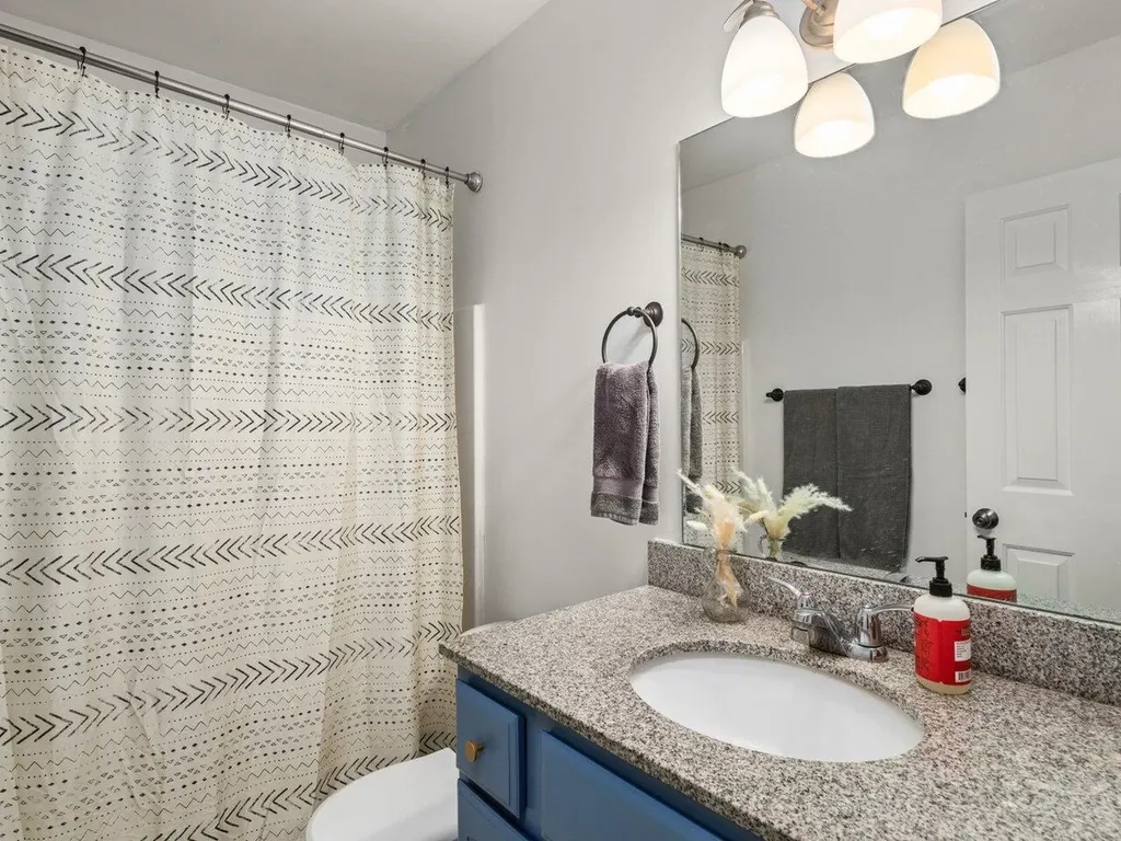 84 The Commons Moretown VT 05660