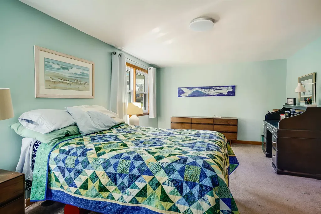 11 Winnhaven Drive Hudson NH 03051