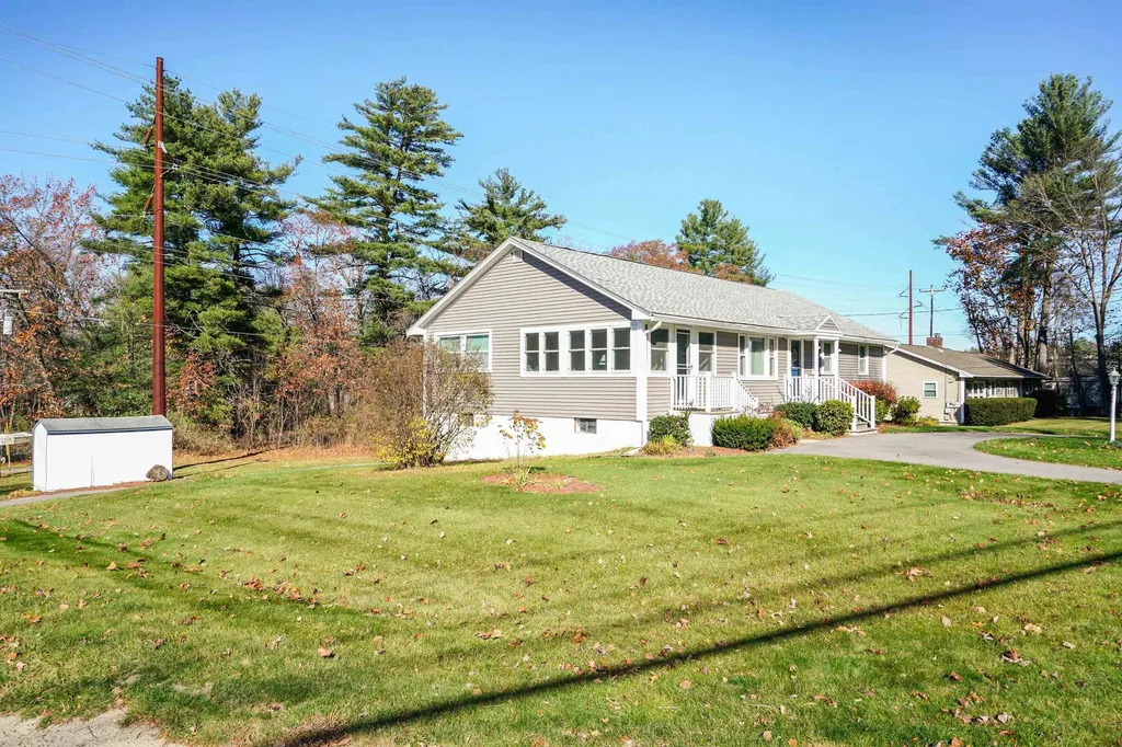11 Winnhaven Drive Hudson NH 03051