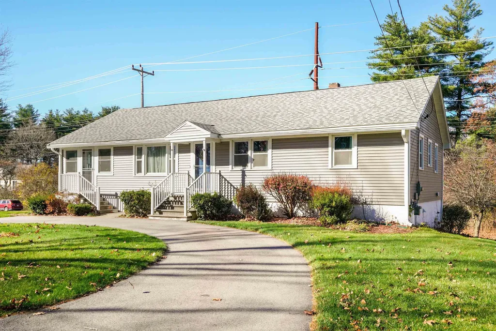 11 Winnhaven Drive Hudson NH 03051