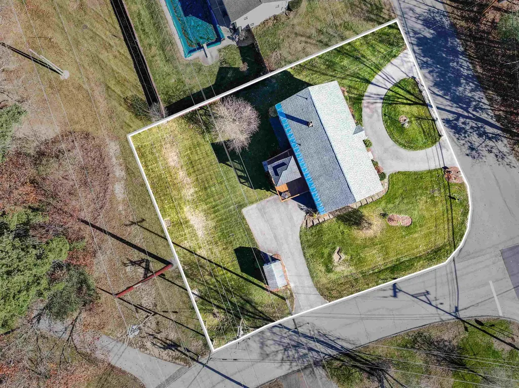 11 Winnhaven Drive Hudson NH 03051