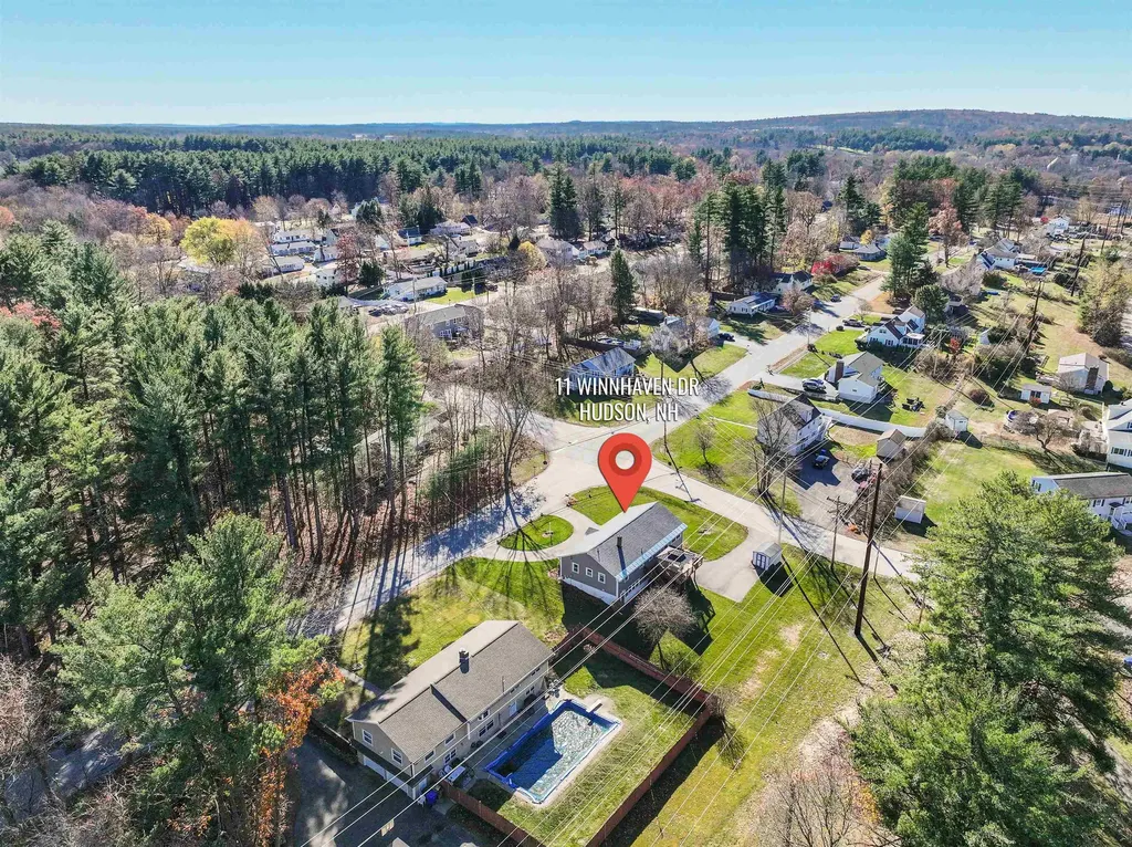 11 Winnhaven Drive Hudson NH 03051
