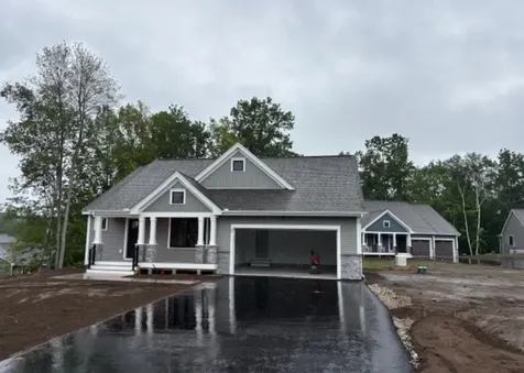 2 Taylor Circle Brentwood NH 03833