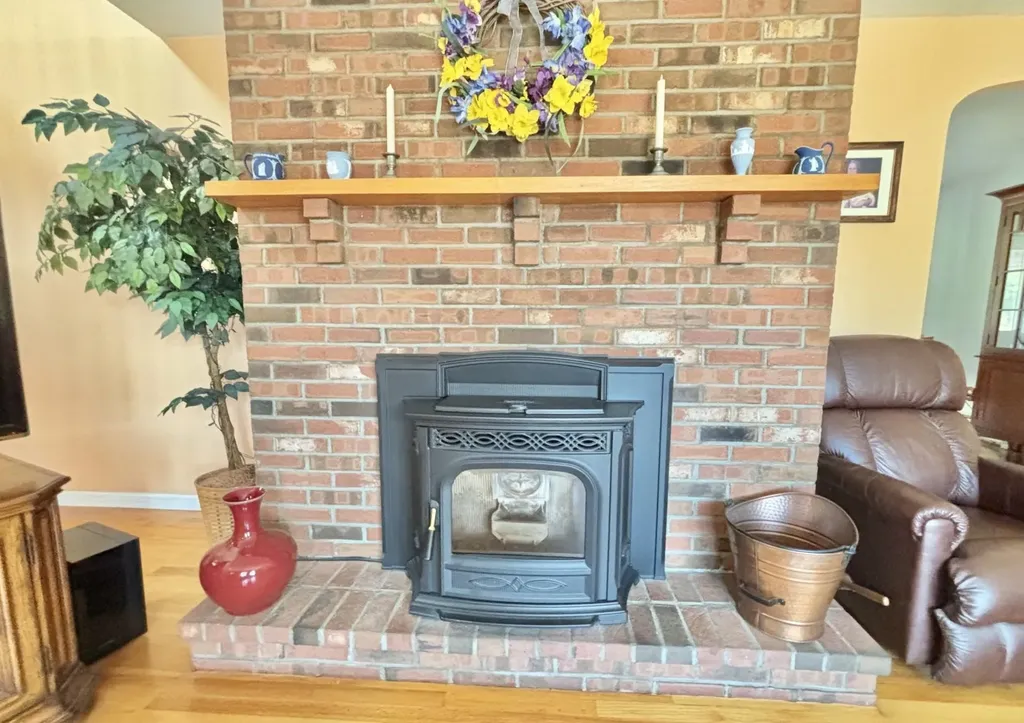 272 Swanzey Lake Road Swanzey NH 03446