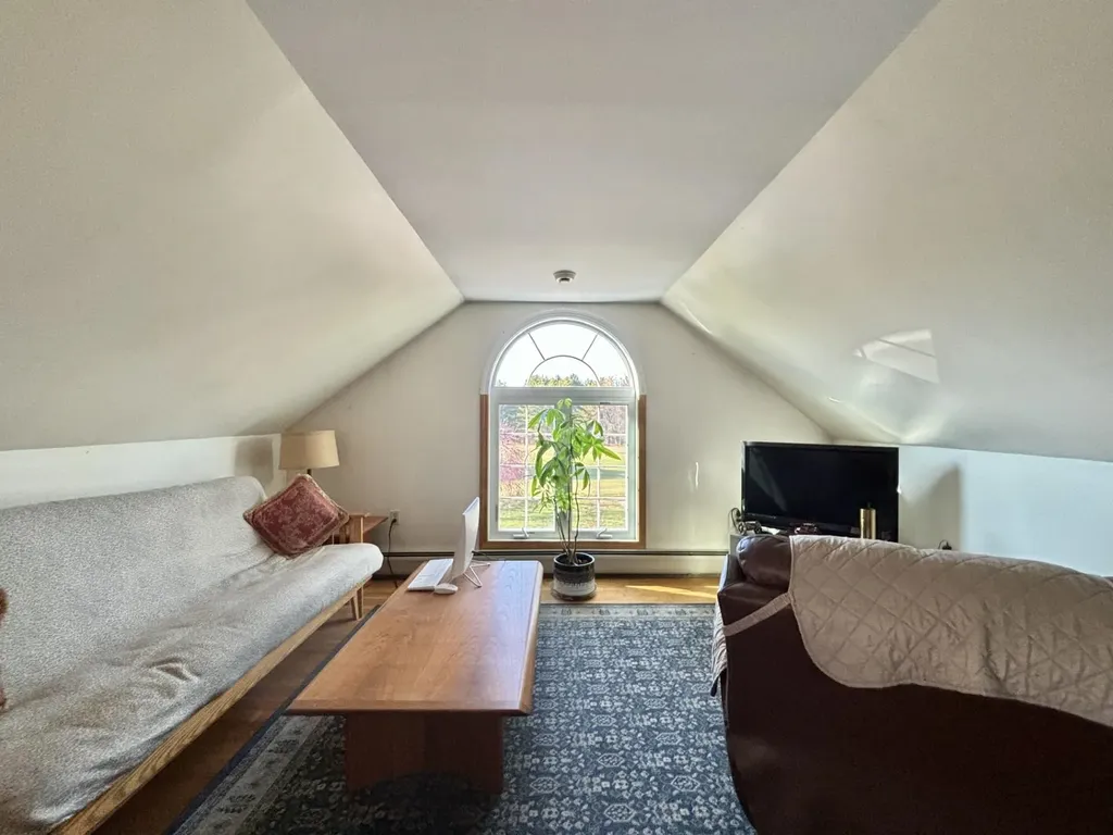 272 Swanzey Lake Road Swanzey NH 03446