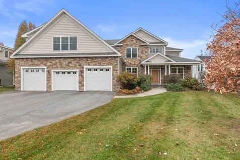 33 Haymaker Lane South Burlington VT 05403
