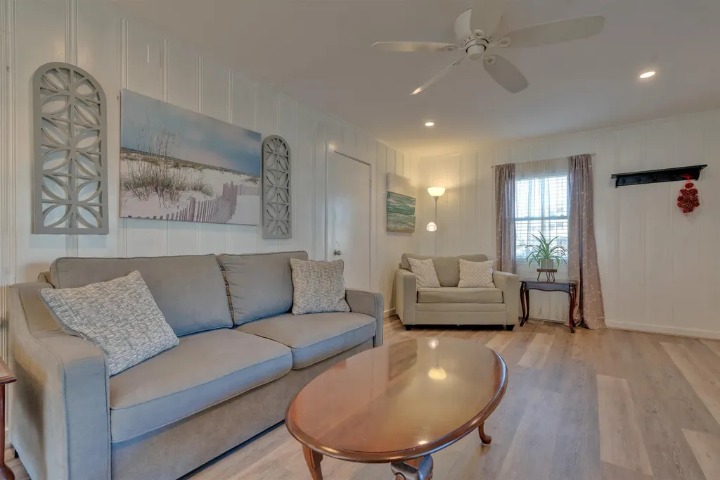 17 O Street Hampton NH 03842