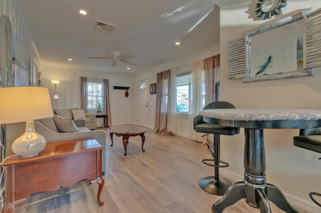 17 O Street Hampton NH 03842