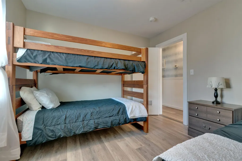 17 O Street Hampton NH 03842