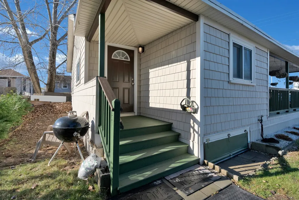 17 O Street Hampton NH 03842