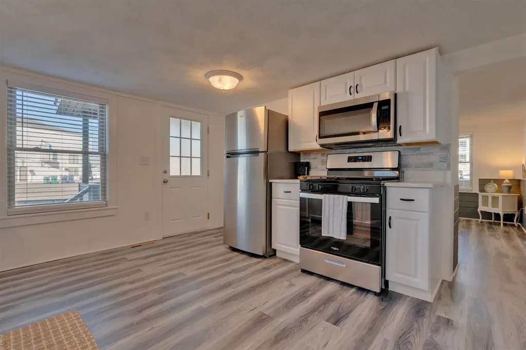 17 O Street Hampton NH 03842