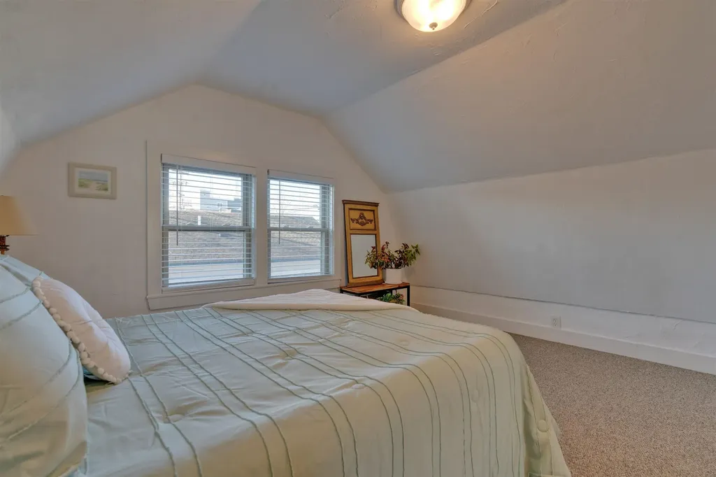 17 O Street Hampton NH 03842