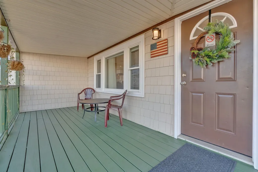 17 O Street Hampton NH 03842