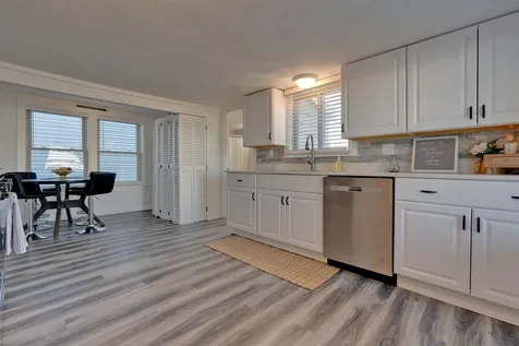 17 O Street Hampton NH 03842