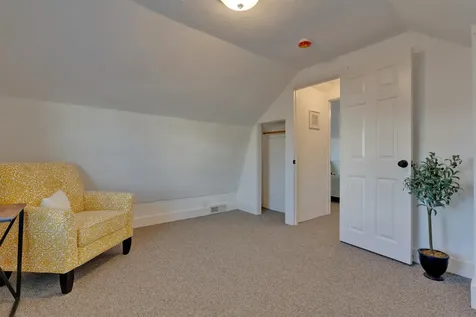 17 O Street Hampton NH 03842