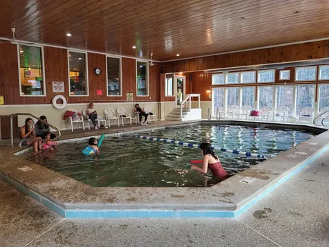 12 Seasons At Attitash Road Bartlett NH 03812