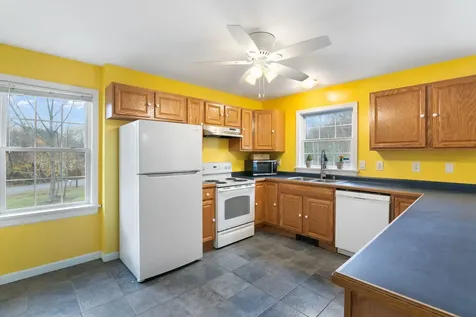 7 Hammond Road Charlestown NH 03603