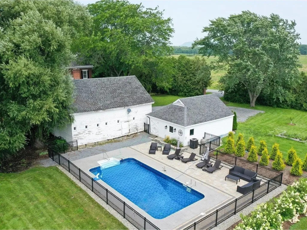 8053 Vt Route 125 Bridport VT 05734