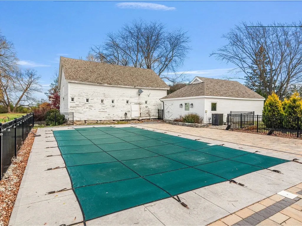 8053 Vt Route 125 Bridport VT 05734