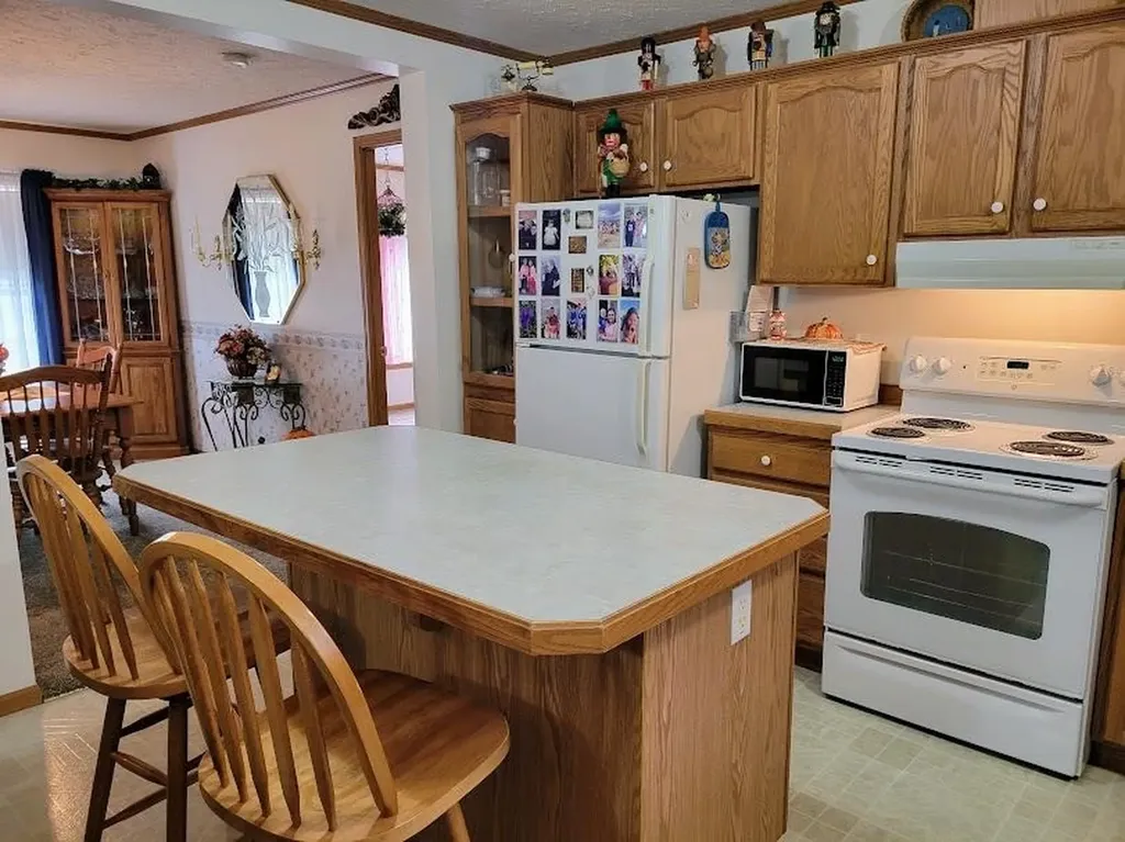 27 Northbrook Road Tilton NH 03276