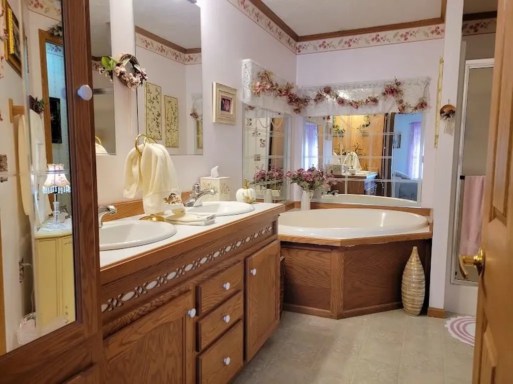 27 Northbrook Road Tilton NH 03276