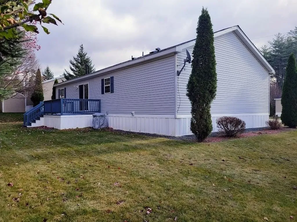 27 Northbrook Road Tilton NH 03276