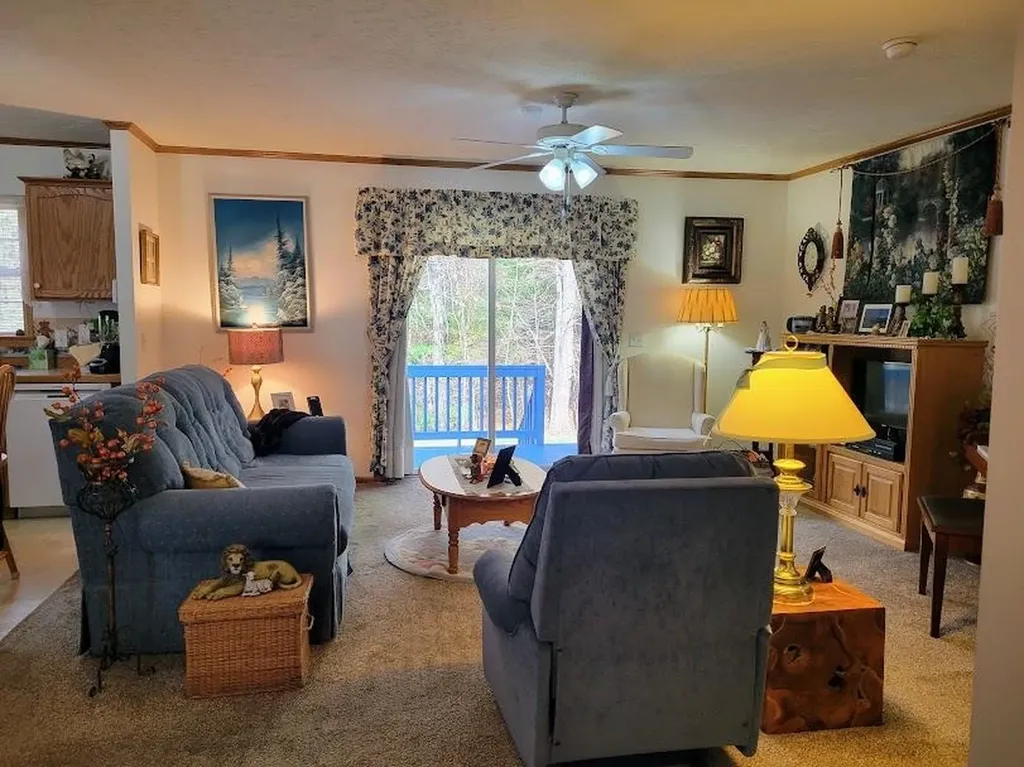 27 Northbrook Road Tilton NH 03276