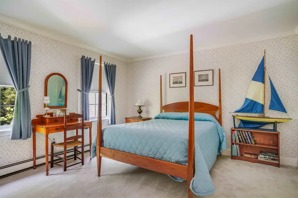 112 Mendums Landing Road Barrington NH 03825