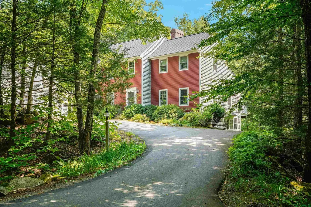 112 Mendums Landing Road Barrington NH 03825