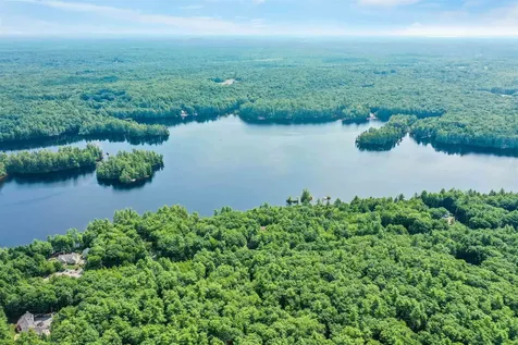 112 Mendums Landing Road Barrington NH 03825