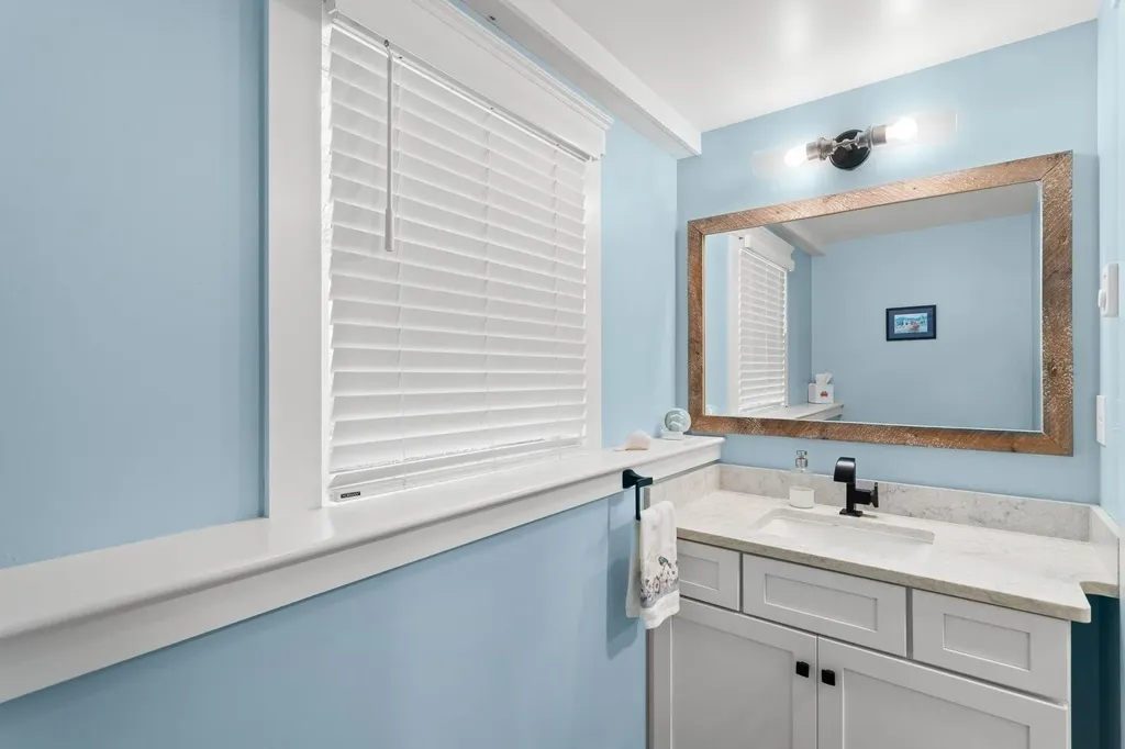 604 Elwyn Road Portsmouth NH 03801
