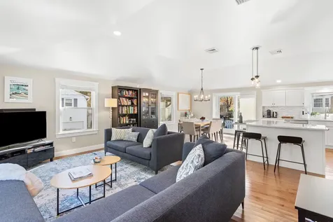 604 Elwyn Road Portsmouth NH 03801