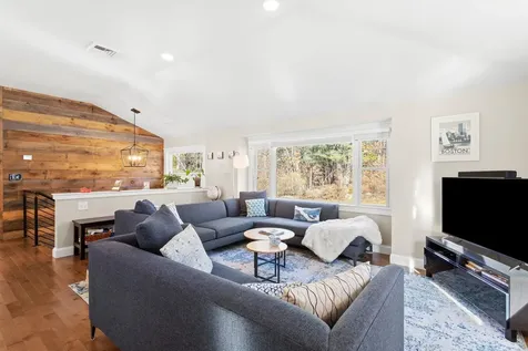 604 Elwyn Road Portsmouth NH 03801