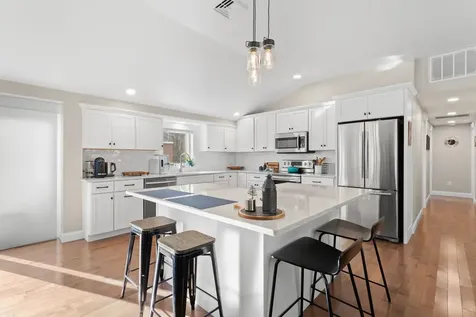 604 Elwyn Road Portsmouth NH 03801