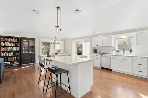 604 Elwyn Road Portsmouth NH 03801