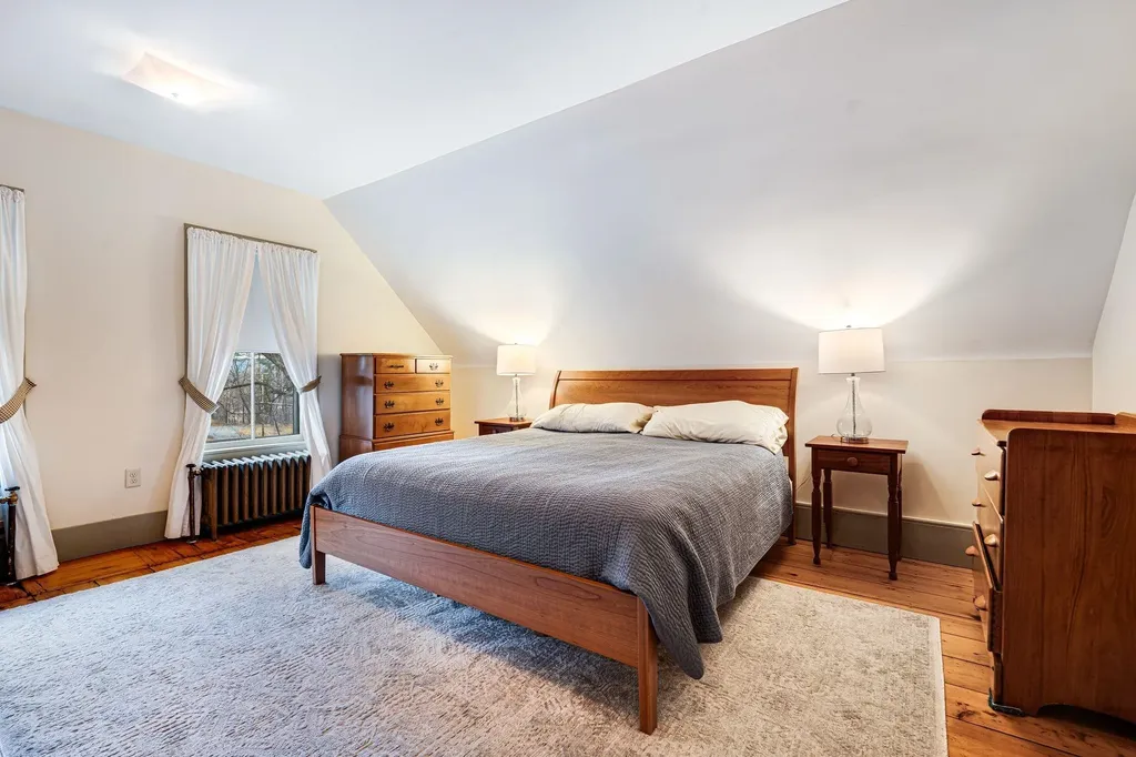 197 Ravenswood Terrace Hartford VT 05001