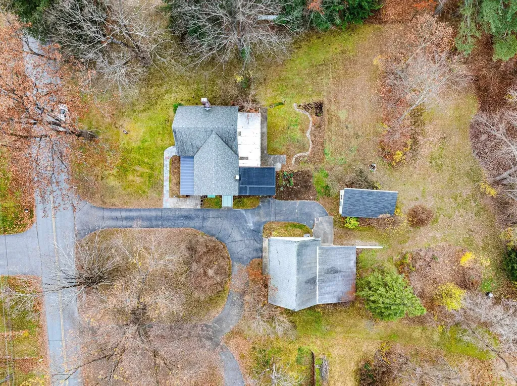 197 Ravenswood Terrace Hartford VT 05001
