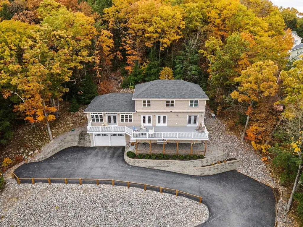 86 Sagamore Road Gilford NH 03249