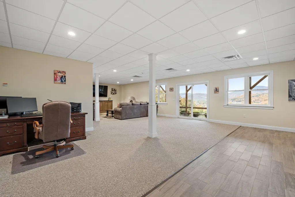 86 Sagamore Road Gilford NH 03249