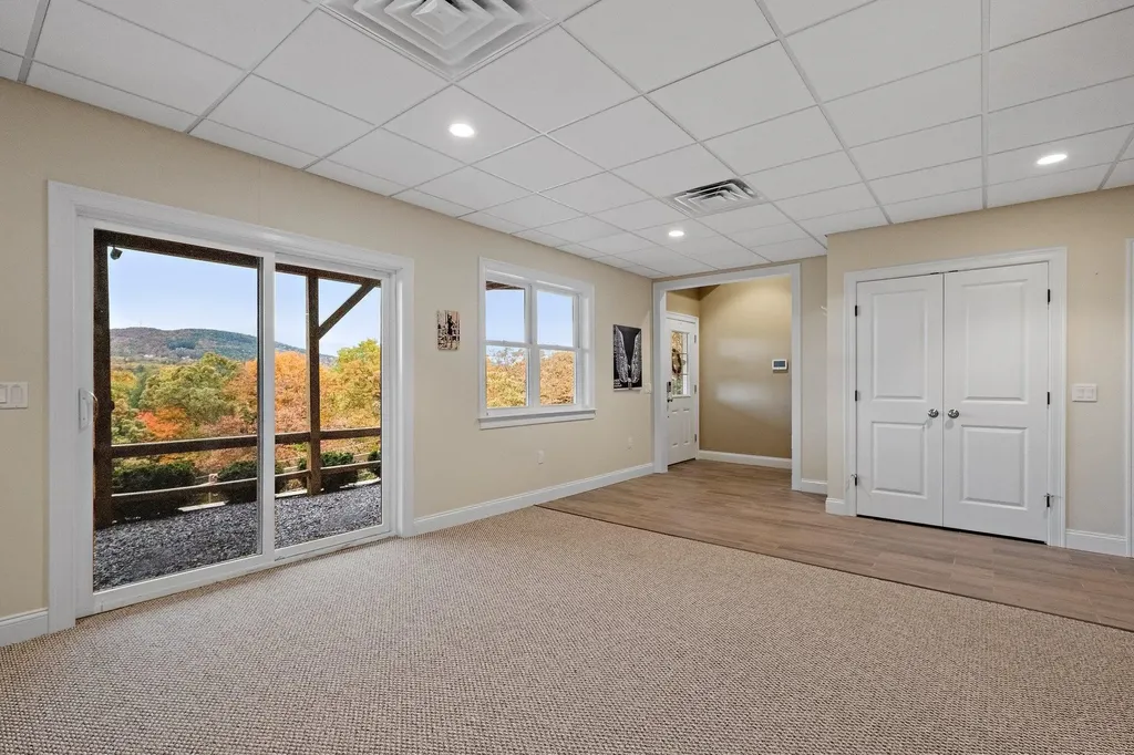 86 Sagamore Road Gilford NH 03249