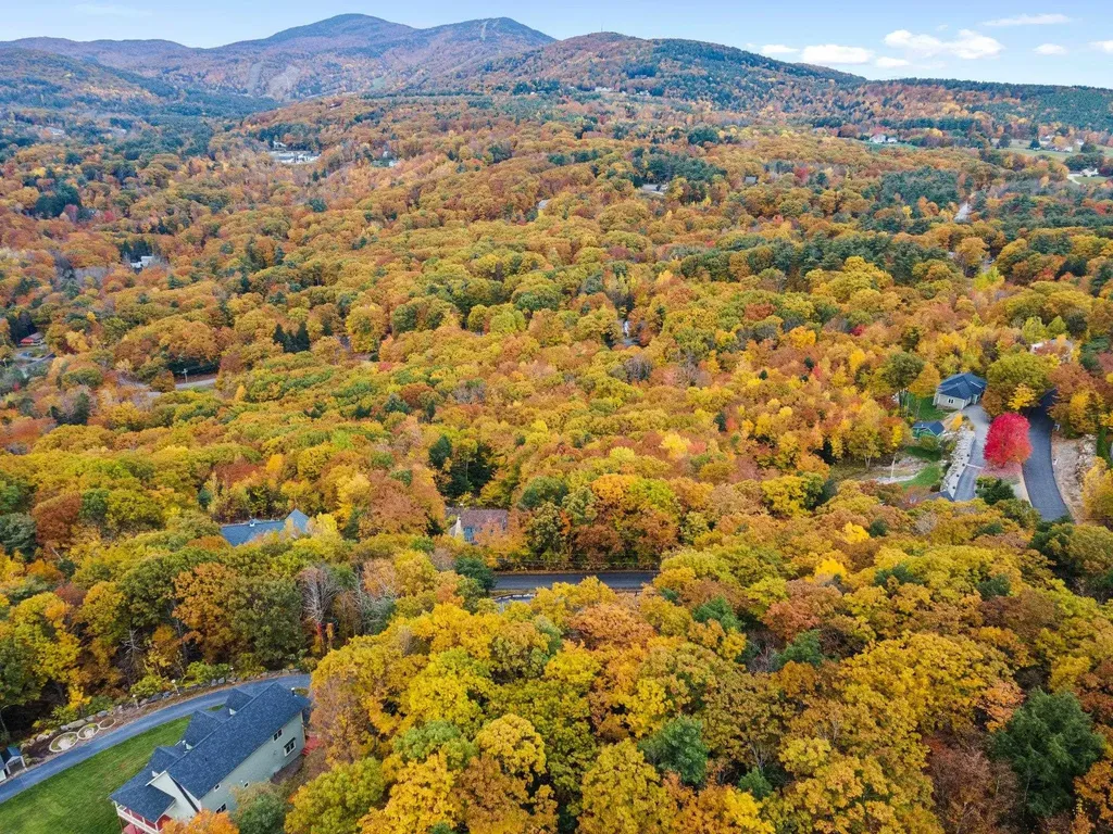 86 Sagamore Road Gilford NH 03249