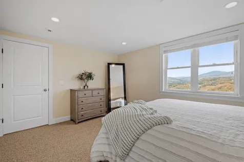 86 Sagamore Road Gilford NH 03249