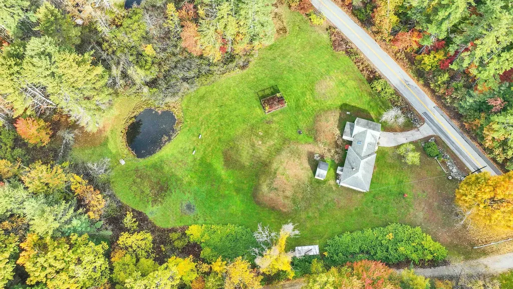 205 Montelona Road Goffstown NH 03045