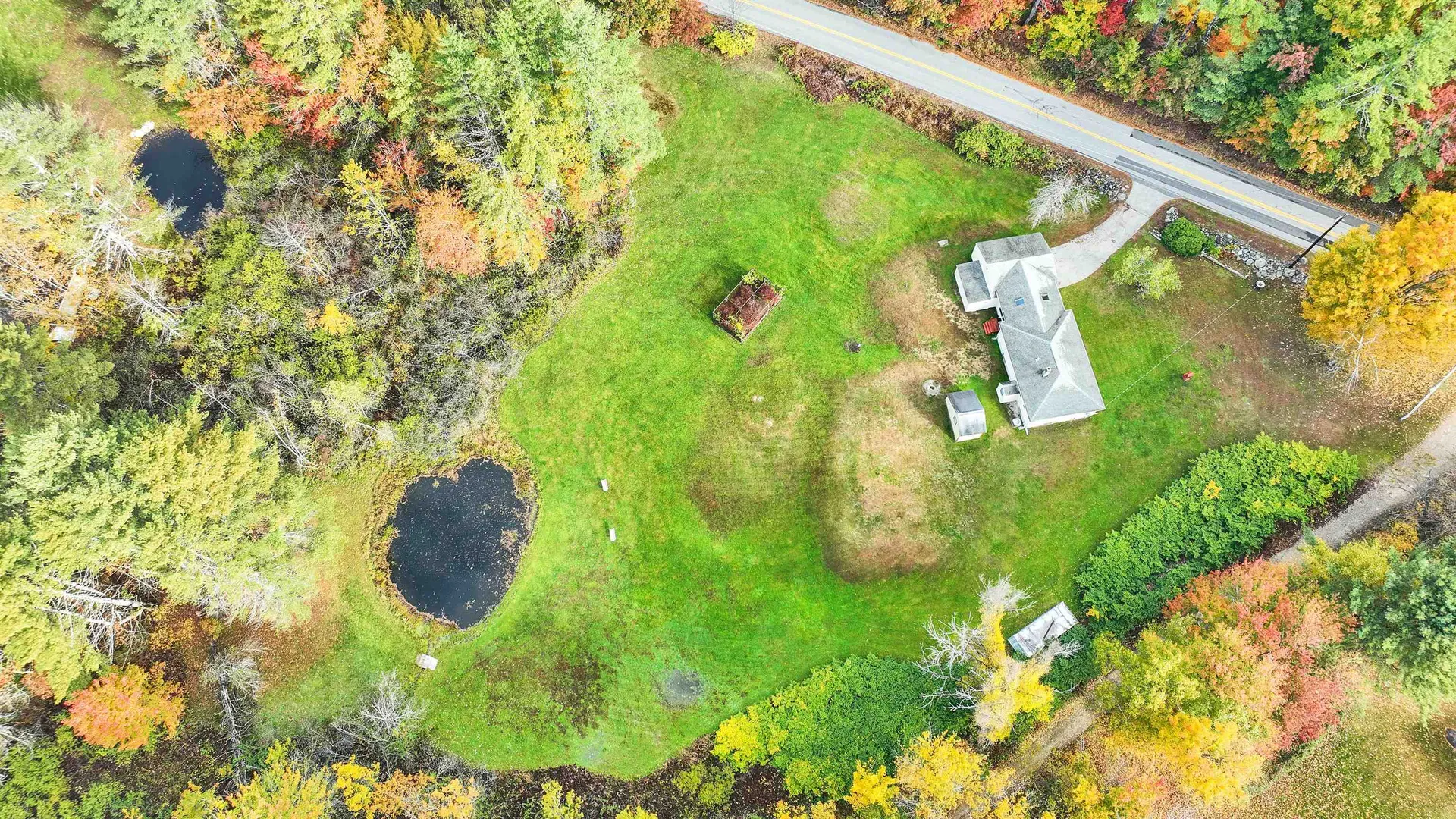 205 Montelona Road Goffstown NH 03045