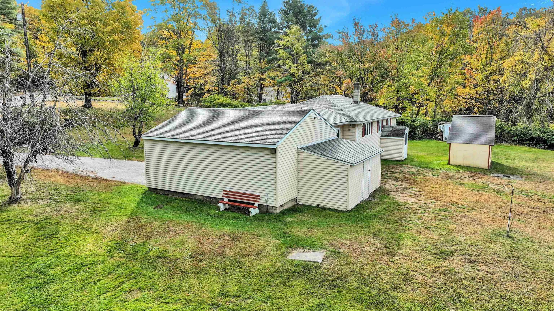 205 Montelona Road Goffstown NH 03045